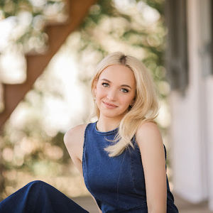 Meet your Posher, Claire